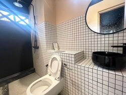 Temple Street (D1), Detached #622184001